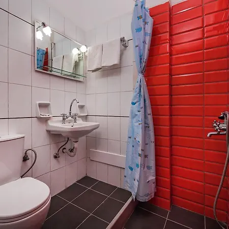 Pension Ptolemeos Тира