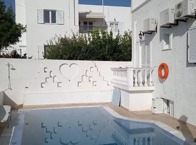 Ptolemeos Appartement Firá